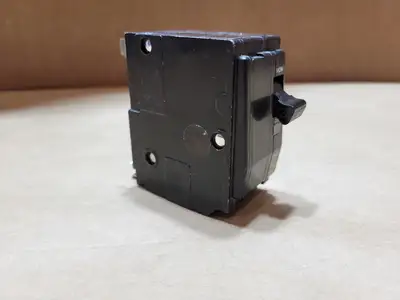 USED SQUARE D QO230