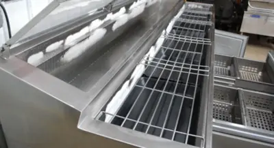 142-1247 Randell 120 Inch Domino’s Pizza Prep Table Cooler