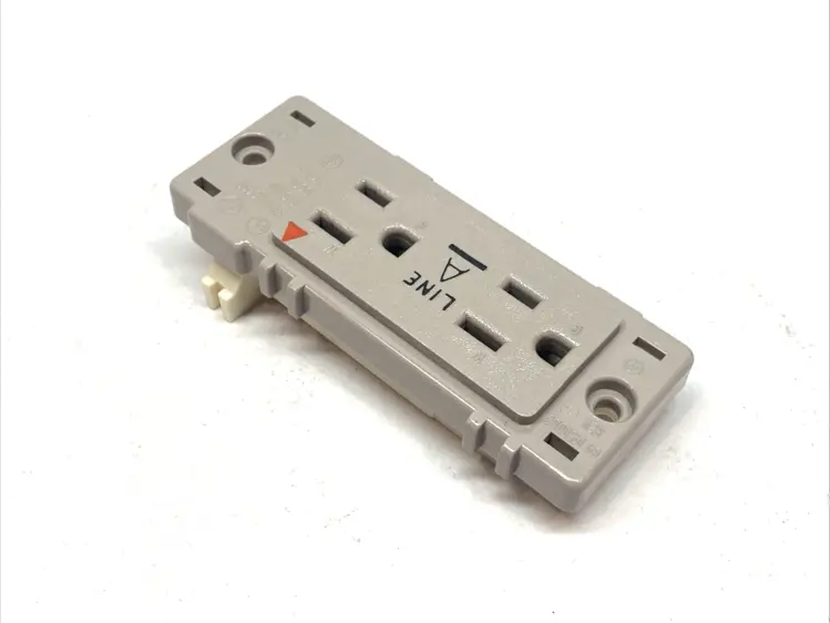New | in-Stock Steelcase Line-A Duplex Receptacle 15A Misc Electrical & Power Parts Michigan US | Maverick Industrial Sales #1402042