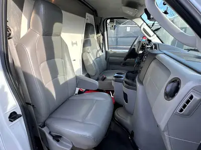 Used 2023 FORD E-350 Reefer Trucks Florida US | Truck and Van Outlet #1509231