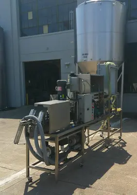 SPC9322  Filler Cask Brewing Systems inline can filler seamer model ACS V4.1, 5 filling heads, 1 seaming head(s)