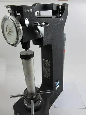 Rockwell(Lincoln) Hardness Tester