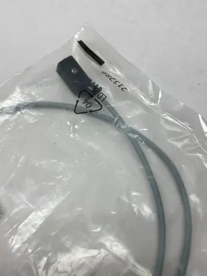 NEBV-Z4WA2L-R-E-0.5-N-M8G3-S1,8047683 | Festo NEBV-Z4WA2L-R-E-0.5-N-M8G3-S1 Connecting Cable 8047683 - New