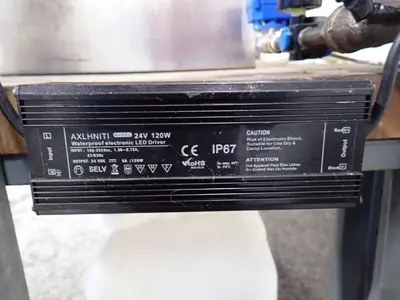 4 @ 8.5" X 15" X 13.5" Cleaning Station
