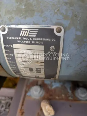 USED NATIONAL BULK EQUIPMENT GAYLORD BOX DUMPER