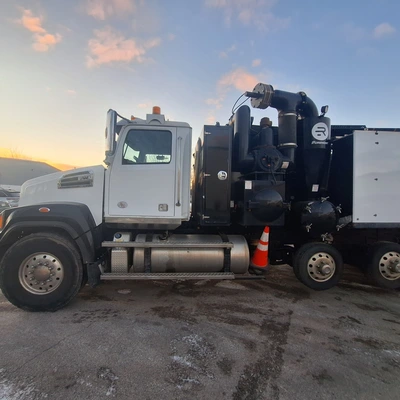 2021 RIVAL T10 Hydro Excavator | VacSource (5)