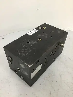 USED CINCINNATI MILACRON C00220 D95WH