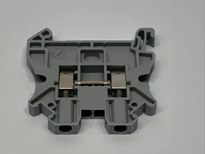 Used Schneider Electric NSYTRV22 Terminal Blocks Michigan US | Maverick Industrial Sales #1455699