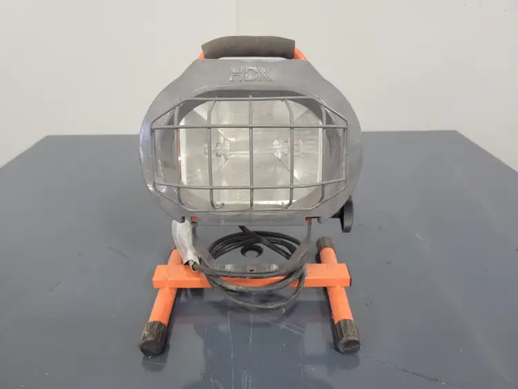Used 2018 HDX XG-1008 SL Lighting British Columbia CA | Lenmark #254527