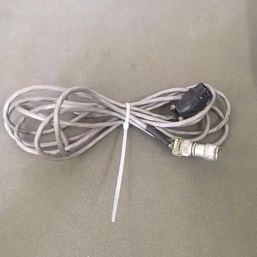 8 PIN MALE CONNECTOR AND 3 PIN FEMALE