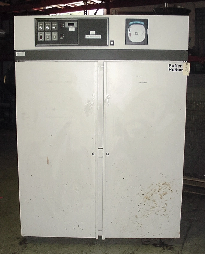 USED PUFFER HUBBARD  INCUBATOR INCUBATOR