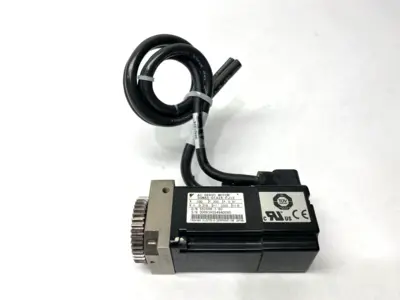 USED YASKAWA SGMAS-01A2A-FJ12
