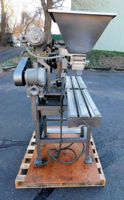 USED GEYER PISTON FILLER TWIN PISTON FILLER