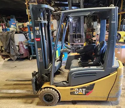 USED 2015 CATERPILLAR 2ET4000