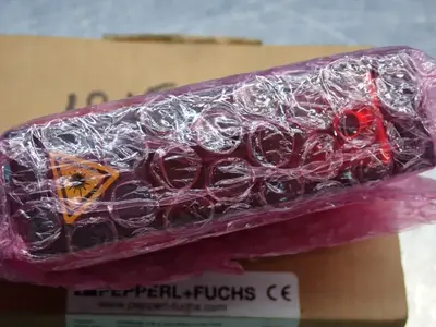 NEW PEPPERL+FUCHS VDM2815LIO/73C/110/122