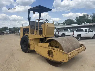 Used 1986 CATERPILLAR CS-431B Vibratory Rollers Tennessee US | Moore Equipment #1517250