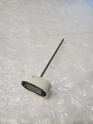 ACURITE DIGITAL THERMOMETER