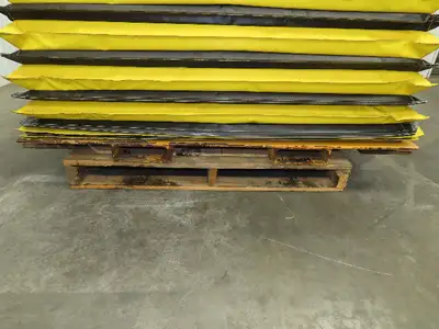 Econo Lift Pneumatic Tilt Table Tote Tipper 8000lbs 28° Degree 55 x 44" Top
