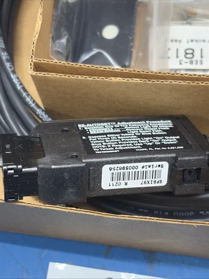 NEW Domino, Tri-Tronics 73908