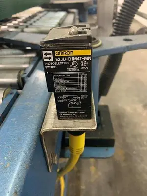 Automatic Top & Bottom Case Sealer
