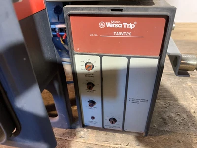Federal Pacific AKR-6D-30S Low Voltage Power Circuit Breaker
