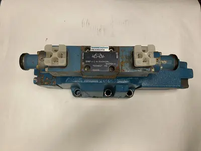 USED REXROTH 4WRZ 25 E1-220-51/6A24NZ4/D3M