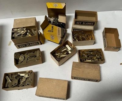 _UNKNOWN_ _UNKNOWN_ Locks, Keys | Amiron Machinery (1)
