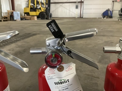 Used _UNKNOWN_ _UNKNOWN_ Fire Extinguishers Michigan US | Miedema Asset Management Group #1311981