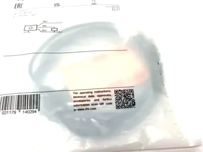 NEW IFM PARTICULARLY FLAT, RECTANGULAR INDUCTIVE SENSOR IW-3008-APKG