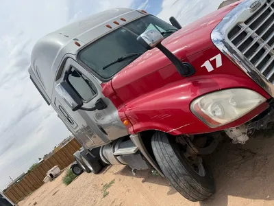 USED 2016 FREIGHTLINER CASCADIA