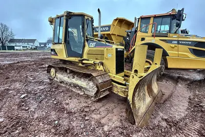 Used 2005 CATERPILLAR D5G XL Bulldozers Pennsylvania US | Proxy Equipment #1378128