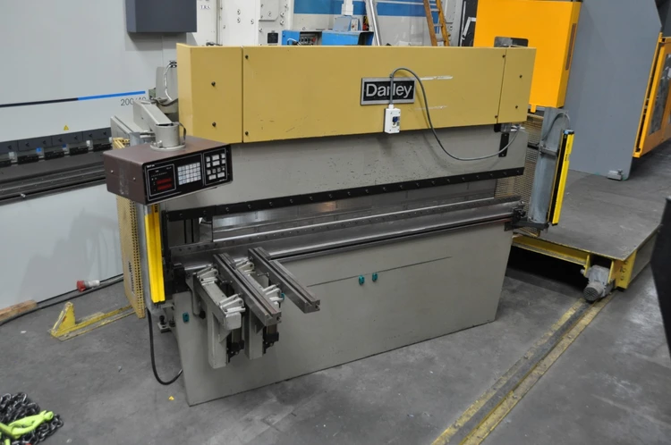 Used DARLEY EHP 50 TON X 2500 MM CNC Press Brakes | Apt International N.V #373074