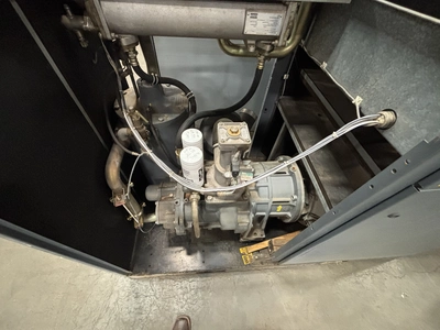 USED 2000 ATLAS COPCO GA 75