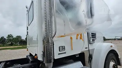 Used 2012 FREIGHTLINER CORONADO 122 SD Cab Chassis trucks Texas US | Roll Off Truck World #1491756