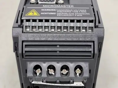 NEW 2000 SIEMENS 6SE9212-8CA40