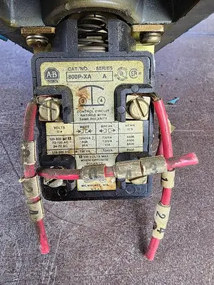 USED ALLEN-BRADLEY 800P-XA