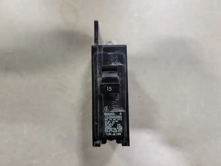 Used GOULD BQ1-B015 Switchgears British Columbia CA | Lenmark #242315