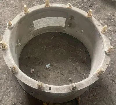 USED SWECO XS48SS158WC BASE ONLY