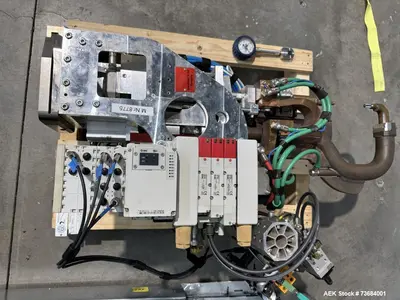 Used FANUC R-2000IC/210F Robots Illinois US | Aaron Equipment #1300272