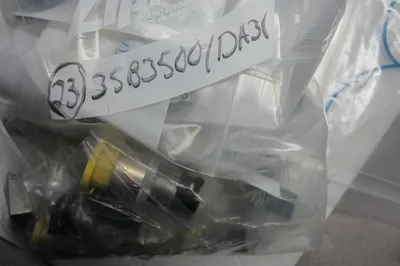 23 NEW SIEMENS 3SB3-500-1DA31 PUSHBUTTON 3SB35001DA31