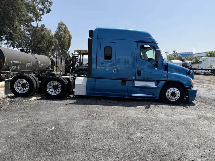 Used 2014 FREIGHTLINER CASCADIA 113 Conventional trucks California US | Ben Kaplan Equipment #1182482