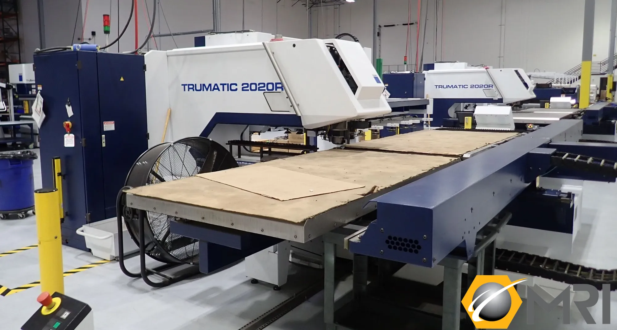 TRUMPF TRUMATIC 2020R CNC PUNCH FABRICATOR WITH SHEETMASTER COMPACT LOAD/UNLOAD, NEW: 2005