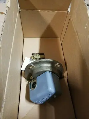 New | in-Stock SQUARE D 2FH78 Switch Parts | ND Industrial Surplus #1223039