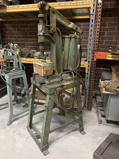 Used HANNIFAN B-16 PNEUMATIC PRESS MACHINE Pneumatic Presses North Carolina US | Pruitt Machinery #716738