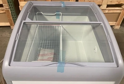 171-0109 26” Self Contained Ice Cream Freezer