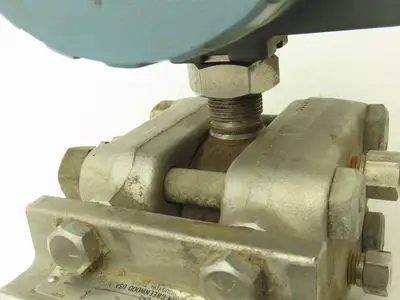 Foxboro 823DP-I3S1NM2 Pressure Transmitter 12.5-65VDC 3000psi Manifold M20TES-AM