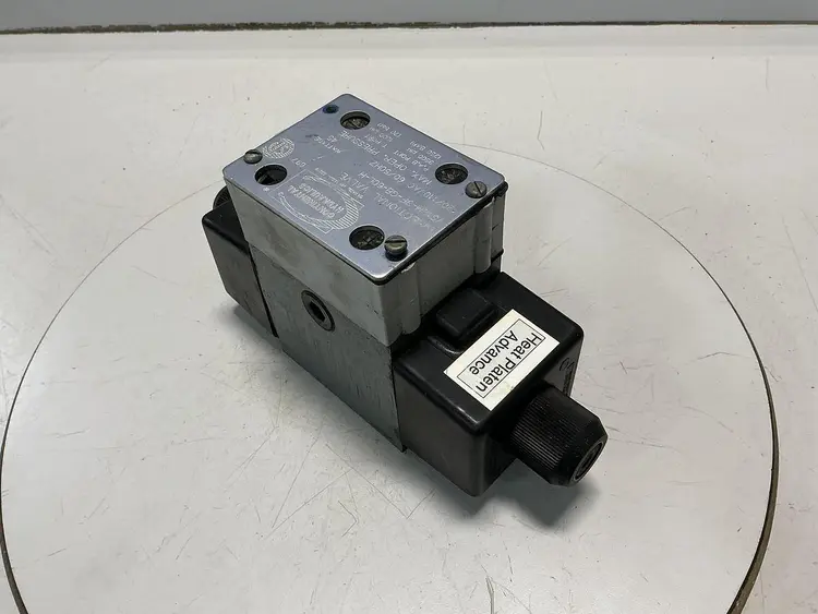 Used CONTINENTAL HYDRAULICS VS12M-3F-GB-60L-H Valves/Fittings Michigan US | Ideal Machinery #691321