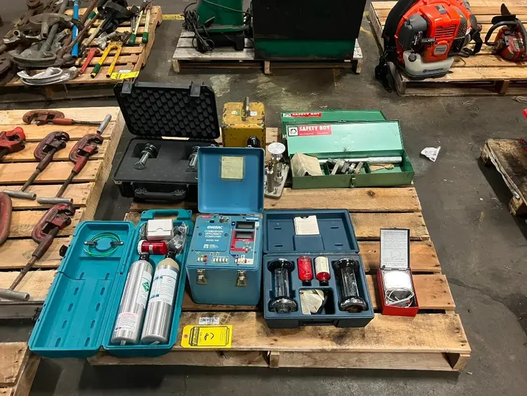 Used _UNKNOWN_ _UNKNOWN_ Test Equipment - Other Ohio US | Myron Bowling Auctioneers Inc #1504770