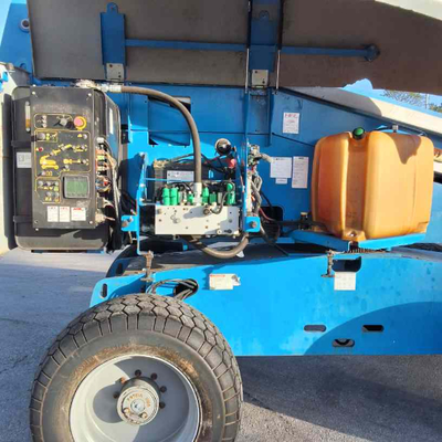 USED 2015 Genie S-65