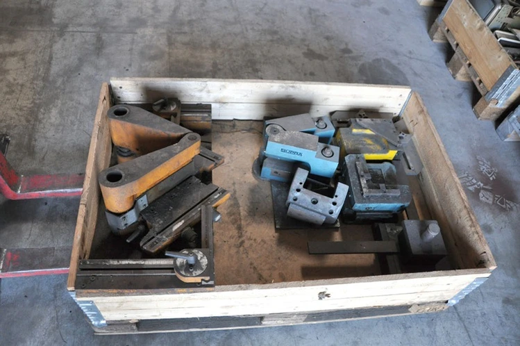 Used CORNER NOTCHER HEADS _UNKNOWN_ Parts | Apt International N.V #373554